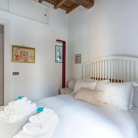 Apartament Iflat Classy & Spacious Near Campo De Fiori *
