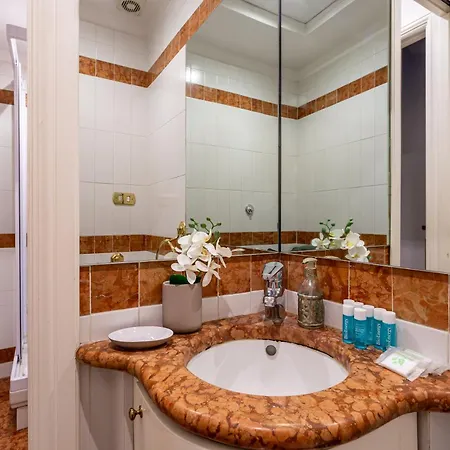 Iflat Classy & Spacious Near Campo De Fiori Rzym