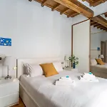 Apartment Iflat Classy & Spacious Near Campo De Fiori Rome